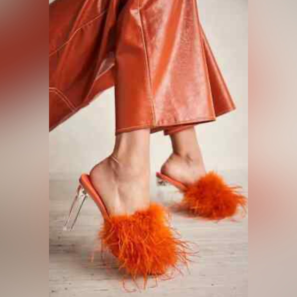 Jeffrey Campbell Daisy Boa Heels Size 9